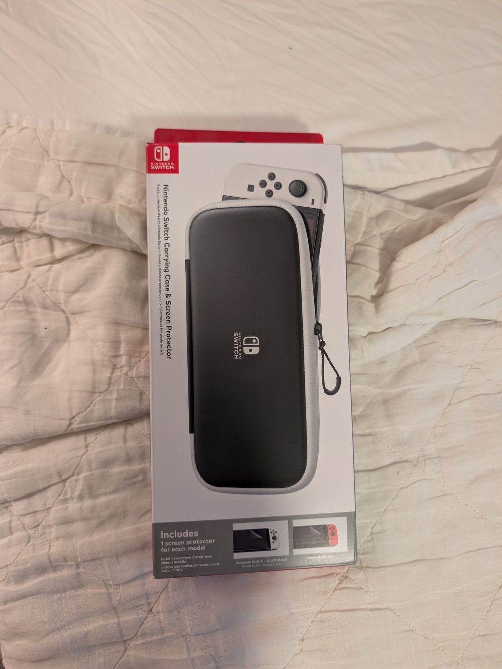 Nintendo Carrying Case & Screen Protector - Black